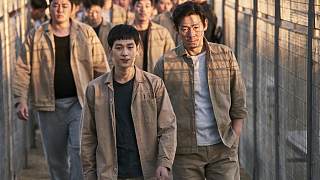 多次反转的韩国犯罪片《不汗党》
